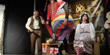 Burhaniye Belediyesi Kent Tiyatrosu’nun 27 Mart’a özel hazırladığı program tamamlandı