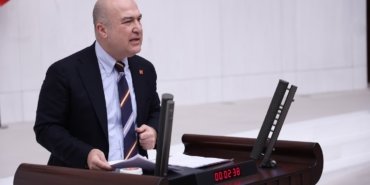 CHP’li Murat Bakan’dan “İran” uyarısı: “Aynı hatayı tekrar etme lüksümüz yok”