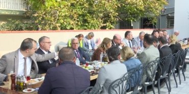 İzmir’de muhtarlarla güç birliği: İki yılda 49 bin başvuru çözüme kavuştu