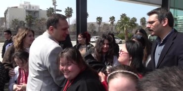 Bornova’da Down sendromlu bireyler tarihe “sevgi izi” bıraktı