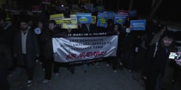 Üniversite öğrencileri Beyazıt’tan Saraçhane’ye yürüdü: “Üniversitelere ve belediyelere yönelik kayyum politikaları son bulsun! Başta Ekrem İmamoğlu olmak üzere tüm siyasi tutsaklar serbest bırakılsın!”