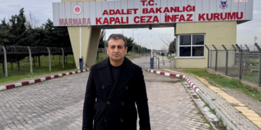 CHP’li Bulut, Marmara Kapalı Cezaevi’nde tutuklu gazeteci Alican Uludağ’ı ziyaret etti