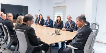 Şehit aileleri derneklerinden İzmir Büyükşehir Belediye Başkanı Tugay’a ziyaret