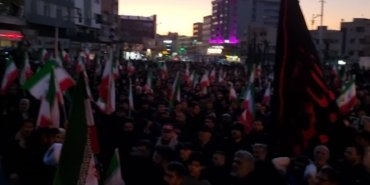 İran’ın Dini Lideri Hamaney öldürüldü… Tahran başta olmak üzere birçok kentte halk camilerde ve üniversite kampüslerinde toplanıyor