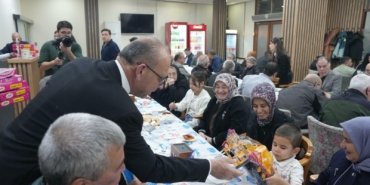Turgutlu Belediyesi, iftar programları düzenlemeye devam ediyor