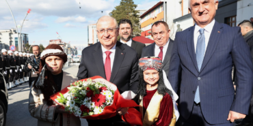 Milli Savunma Bakanı Güler, Muş Hava Meydan Komutanlığı ve Muş Valiliği’ni ziyaret etti