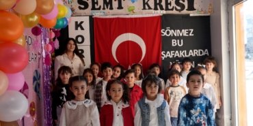 Çukurovalı minikler, İstiklal Marşı’nın kabulünü kutladı