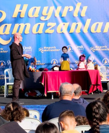 Muratpaşa Belediyesi’nin Ramazan Çarşısı’nda düzenlediği etkinlikler devam ediyor