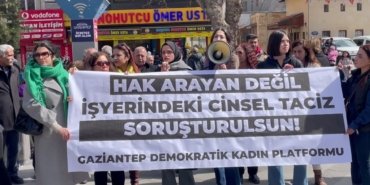 Gaziantep’te Kadın Platformu, tacize uğrayan kadın ve avukatına yapılan şikâyete karşı basın açıklaması yaptı