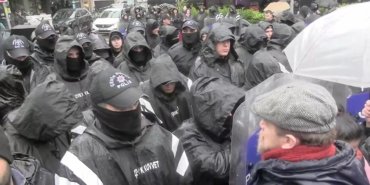 Tutuklu gazeteciler için Kadıköy’de eylem: Korkmuyoruz çünkü gerçeklerin gücüne ve halkın demokrasiye sahip çıkan iradesine inanıyoruz