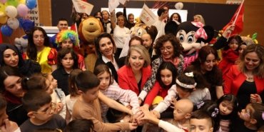 Lösemiyle mücadele eden çocuklar bayramı umut ve sevinçle karşıladı