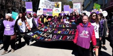 Tunceli’de 8 Mart kutlaması: “Kadınlar güvencesiz işlerde ölümle burun buruna çalıştırılıyor”