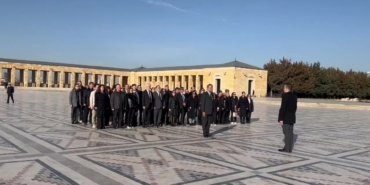 14 Mart Tıp Bayramı…  Birlik ve Dayanışma Sendikası üyeleri Anıtkabir’i ziyaret etti