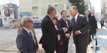 İzmir Büyükşehir Belediye Başkanı Tugay’dan sağlık emekçilerine teşekkür