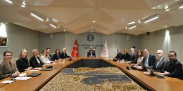 Kültür ve Turizm Bakanı Ersoy turizm sektörü paydaşlarıyla bir araya geldi