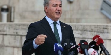 CHP’li Emir’den, yargı camiasına “Akın Gürlek” sorusu: “Aranızda memur maaşıyla ayda 3 milyon lira senet ödeyebilecek tek bir kişi var mı?”