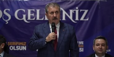 BBP Genel Başkanı Destici: “Sokaklara çıkın, bu ABD’nin ve İsrail’in kuklası olan sözde liderlerinizi uyarın”