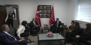 Siyasi partiler arası bayramlaşma… DEVA Partisi, Gelecek Parti ve Vatan Partisi heyetleri CHP ile bayramlaştı