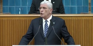 İYİ Parti Grup Toplantısı… Dervişoğlu: “Emperyalizmin kuklası olmak amacını taşıyanlar savaş aparatı olmaya razı oluyorlar da bu milletin eşit ve onurlu yurttaşı olmayı içlerine sindiremiyorlar”