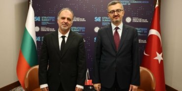 İletişim Başkanı Duran, Bulgaristan Kültür Bakanı Todorov ve Bangladeş Enformasyon ve Yayıncılık Bakanı Swapon ile görüştü