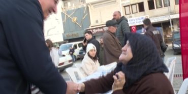 İzmir Büyükşehir Belediyesi’nden 14 Mart Tıp Bayramı’nda Bergama’da iftar sofrası