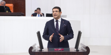 İdris Şahin, vekalet ücreti düzenlemesini değerlendirdi: “Adaleti yapboz tahtasına çevirdiniz”