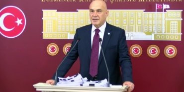 Turhan Çömez’den” S-400″ tepkisi: “‘Devlet aklı’ deyip ortalıkta dolaşıyorsunuz neredeydi aklınız o zaman Allah aşkına?”