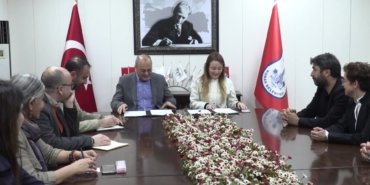 Konak Belediyesi ve BAYETAV’dan iş birliği: İmzalar eşit ve adil yaşam için atıldı