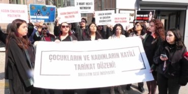 Avukatlar Bakırköy Adliyesi önünden seslendi: “Annenin ve bizlerin ısrarlı çabalarına rağmen Sosyal Hizmetler neden görevini yapmadı?”