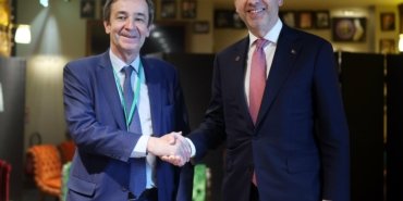 Bakan Bayraktar, EDF CEO’su Fontana ile görüştü