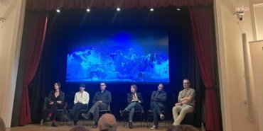 Yeşim Özsoy’un yeni oyunu “Aksak Deliryum” için okuma tiyatrosu gerçekleştirildi