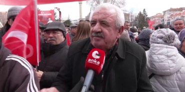 CHP’nin “Millet İradesine Sahip Çıkıyor” mitingi… Mitinge katılan vatandaş: “Üretim olmayan bir memlekette aile de dahil hiçbir şey olmaz”