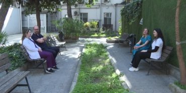 Doğdukları hastanede şifa dağıtıyorlar